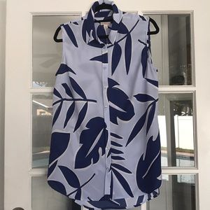 Blue floral Merona sleeveless button up blouse